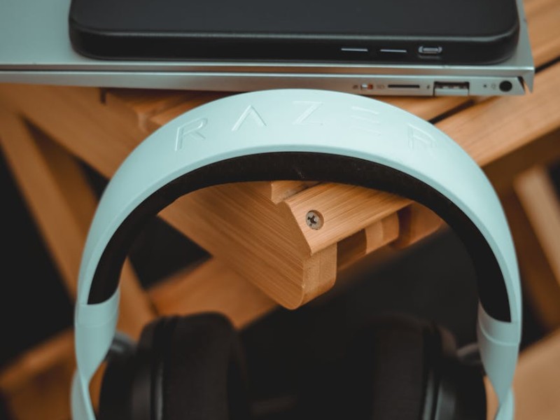 Team discussing service benefits